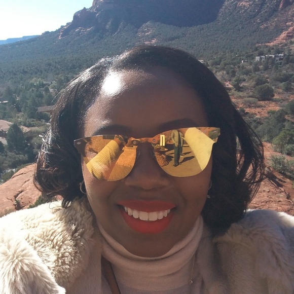 Profile Picture of Amanda Epperson (@eppa1) on Poshmark