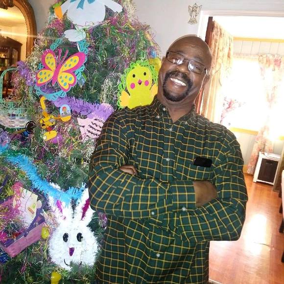 Profile Picture of James Gamble (@jamescgamble56) on Poshmark