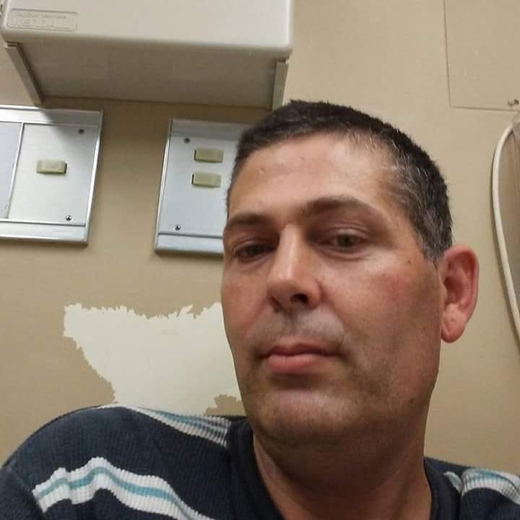 Profile Picture of David March (@dnmarch3) on Poshmark