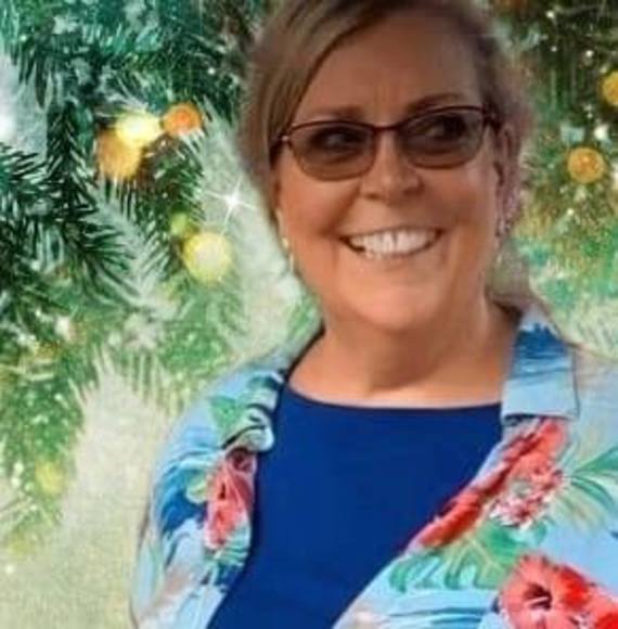 Profile Picture of Cynthia Krimmel (@cynthiakrimmel) on Poshmark