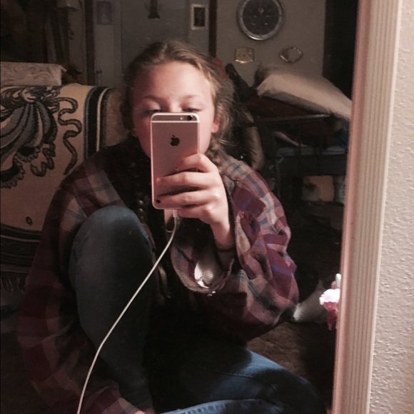 Kaylee Haag - Poshmark Profile Picture of Kaylee Haag (@haagk0225) on Poshmark