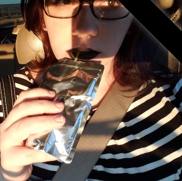 Profile Picture of Lilly Moore (@lillypie810) on Poshmark