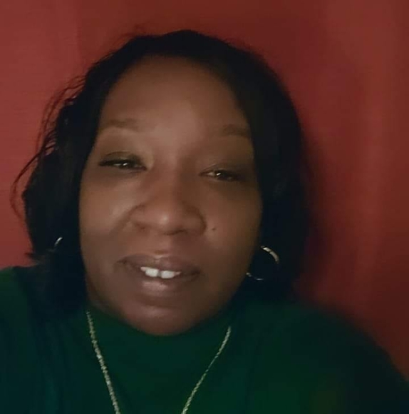Profile Picture of Pam Greer (@pamelagreer2010) on Poshmark