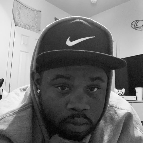 Profile Picture of Sean Lucas (@seanlucas16) on Poshmark