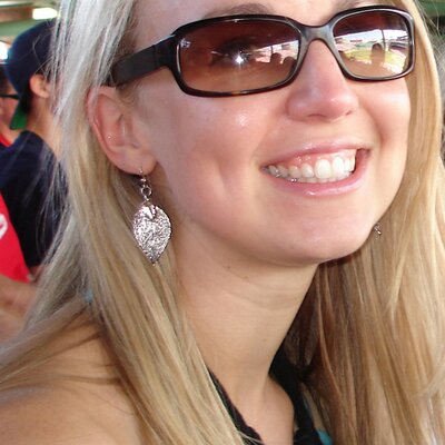 Profile Picture of Amanda Dahl (@@adahl05) on Twitter