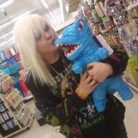 Profile Picture of Brianna Biersack (@briannacocan) on Pinterest