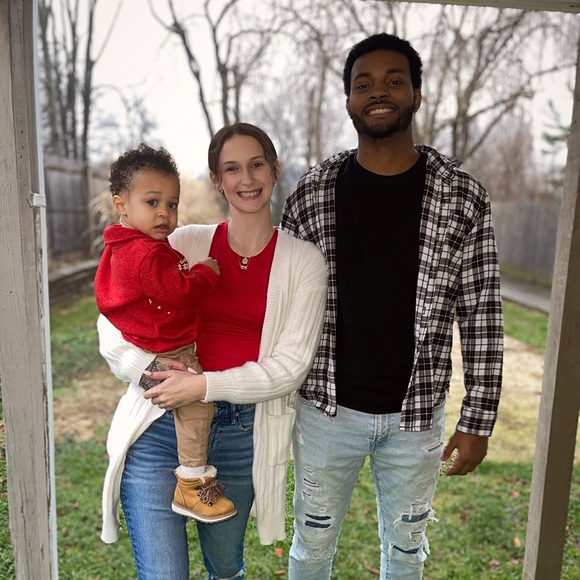 Anna Tirpak - Poshmark Profile Picture of Anna Tirpak (@antir350) on Poshmark