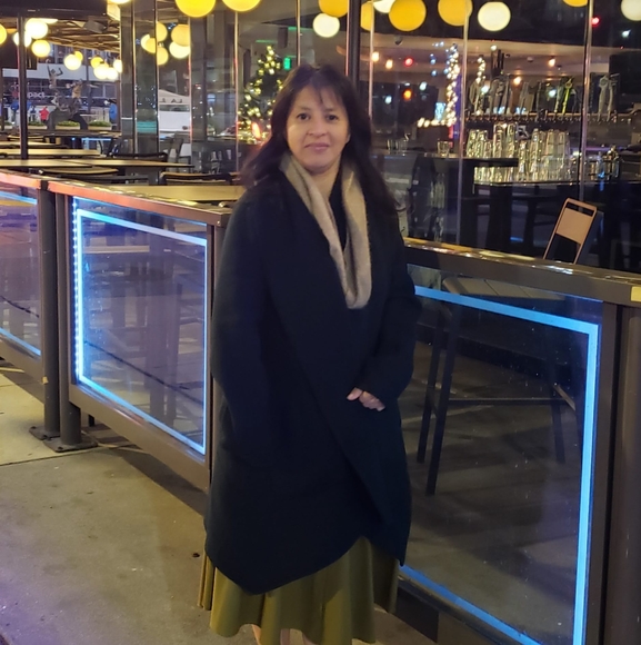 Profile Picture of Luis Vallecillo (@jolivethscar) on Poshmark