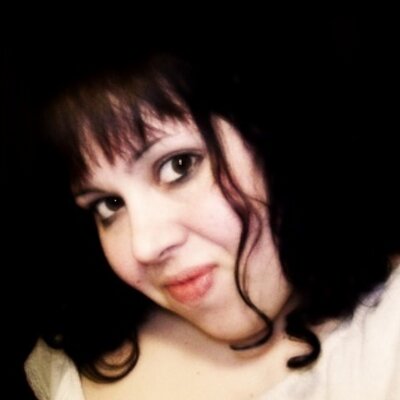 Profile Picture of Sarah Hutcherson (@sarahcat79) on Twitter