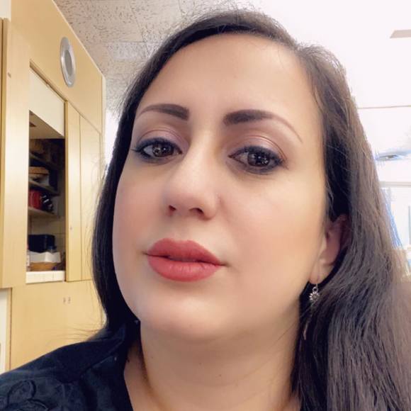 Profile Picture of Elham Daghighinik (@elijoon2007) on Poshmark