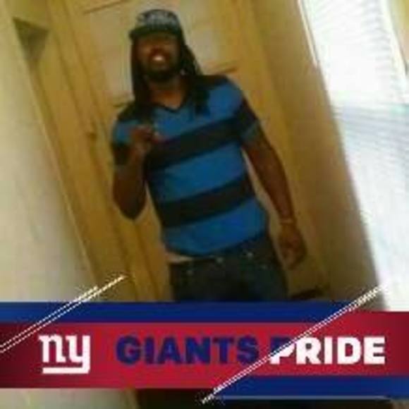 Profile Picture of Raphael Rojas (@righteous757) on Poshmark