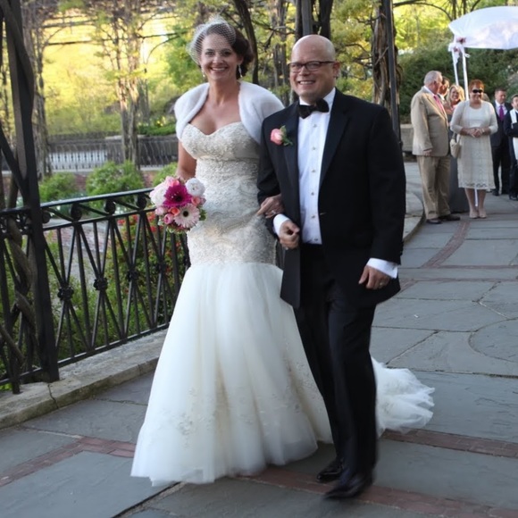 Jamie Jolly - Poshmark Profile Picture of Jamie Jolly (@jjolly74) on Poshmark