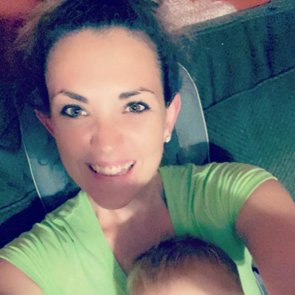 Profile Picture of Amanda Karnuth (@amkarnuth) on Poshmark