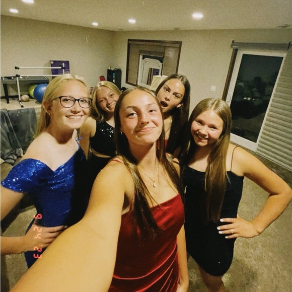 Profile Picture of Abby Plahn (@abbyplahn) on Poshmark