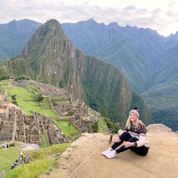 Profile Picture of Kristen Sleeth (@kristensleeth) on Poshmark