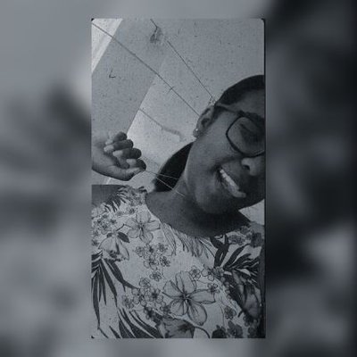 Profile Picture of Elise Elliot (@EliseElliotrop1) on Twitter