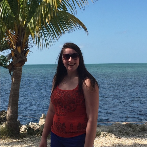 Profile Picture of Heather Kunerth (@hkunerth) on Poshmark