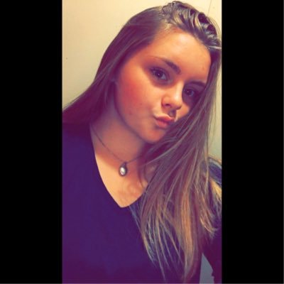 Profile Picture of Emma Overstreet (@e_overstreet32) on Twitter