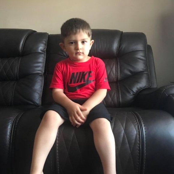 Profile Picture of Ahmad taha Darwaishi (@ldarwaishi) on Poshmark