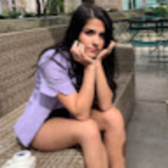 Profile Picture of Tereza Lucaj (@terezalucaj1) on Poshmark