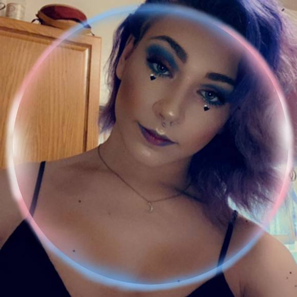 Profile Picture of Gavin Helbig (@gavinhelbig) on Poshmark