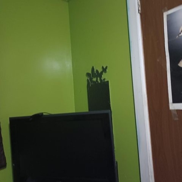 Profile Picture of Efrain Lopez (@el7154645) on Poshmark