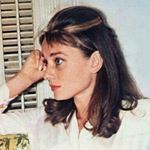 Profile Picture of Evie Whelan (@darlingaudrey) on Instagram