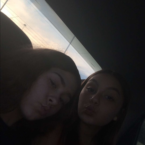 Profile Picture of Angel Writtenberry (@yalluvangel) on Poshmark