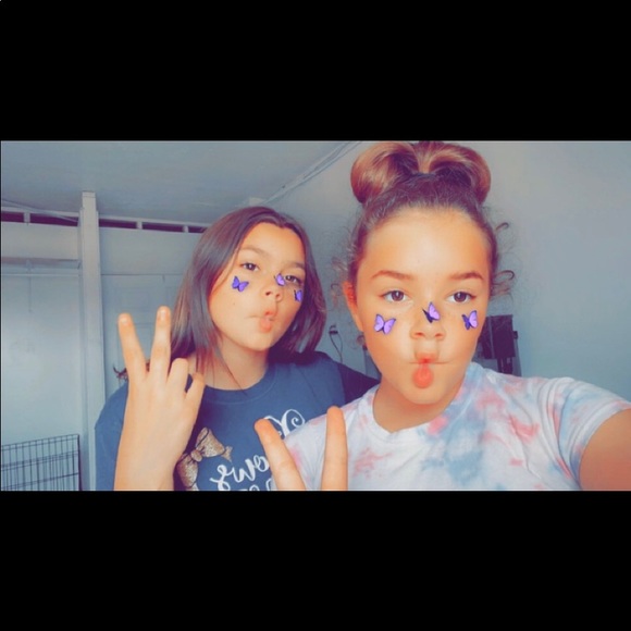 Profile Picture of Carina Nolfi (@carina_0623) on Poshmark