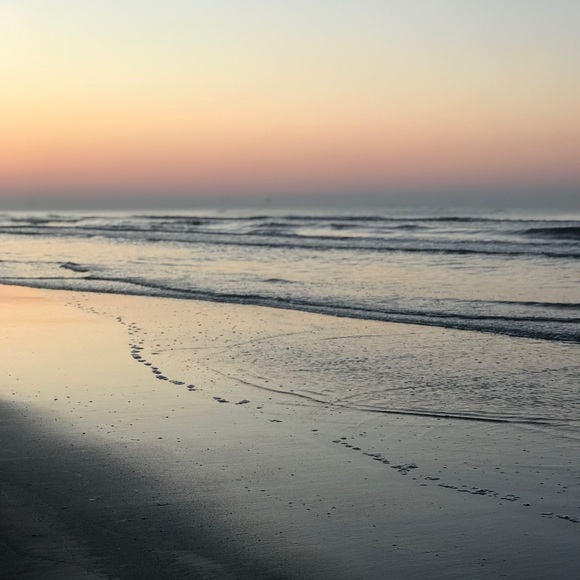 Profile Picture of Katy Hajicek (@katyhajicek2) on Poshmark