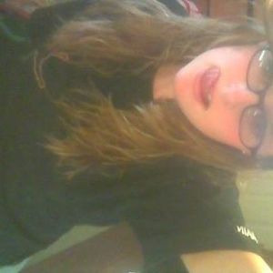 Profile Picture of Raeanne (@youcantdowatraeannecando) on Myspace