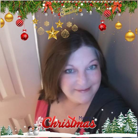 Profile Picture of Karen Doig (@karend2002) on Poshmark