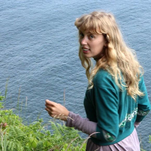 Profile Picture of Sarah Hilvert (@ghostbird) on Poshmark