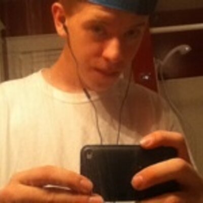 Profile Picture of Bryan Lee Rybolt (@Tall_n_lanky93) on Twitter
