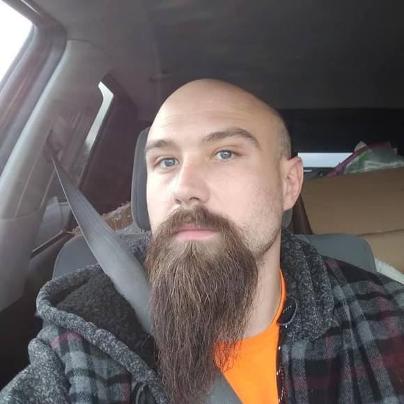 Profile Picture of Andrew Sweet (@andrewsweet1128) on Poshmark