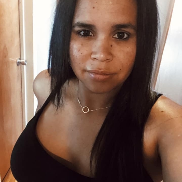 Profile Picture of Jasmine Cofield (@jasminecofie367) on Poshmark