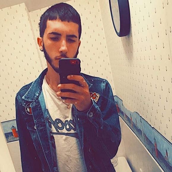 Profile Picture of Kevin Lopes jr (@kevin_lopes_jr) on Poshmark