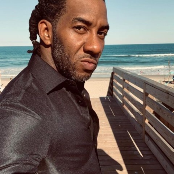 Profile Picture of Arrington Daniel (@teamgrind) on Poshmark