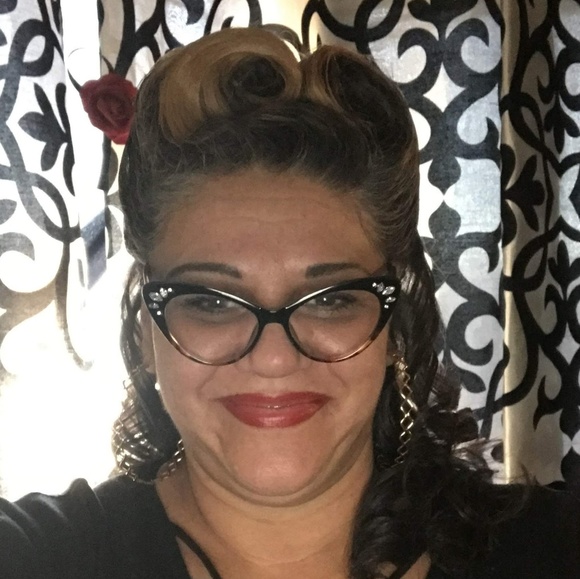 Alice Leyvas osife - Poshmark Profile Picture of Alice Leyvas osife (@aosife73) on Poshmark