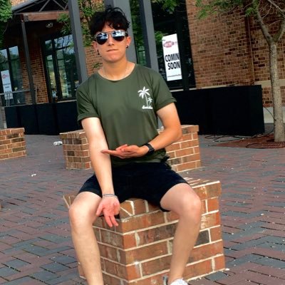 Profile Picture of Caleb Elledge (@Xscribblez) on Twitter