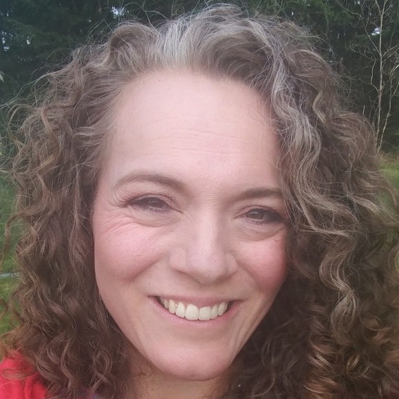 Profile Picture of Tabitha Dennison (@tabdennison) on Poshmark