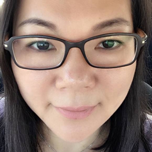 Profile Picture of Winnie Yu (@winnieyu830) on Poshmark