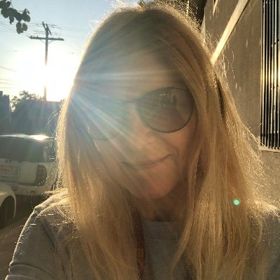Profile Picture of Julia Blackburn (@JuliaBl36819973) on Twitter
