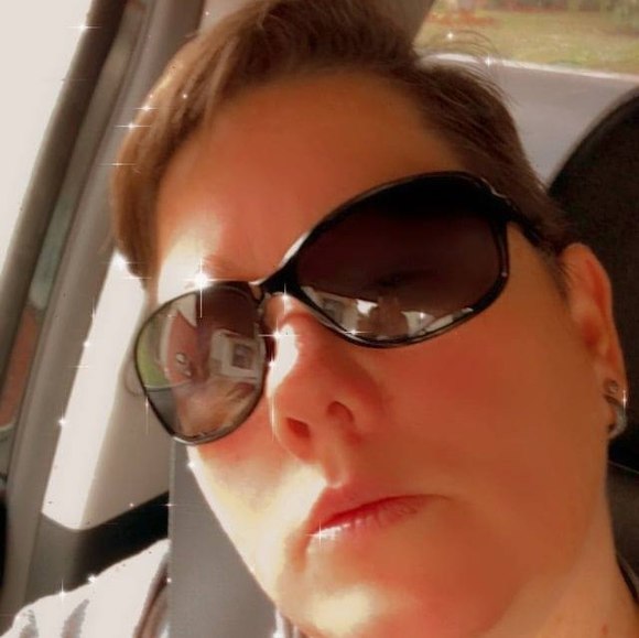 Profile Picture of Kim Pitman (@kpitman01) on Poshmark