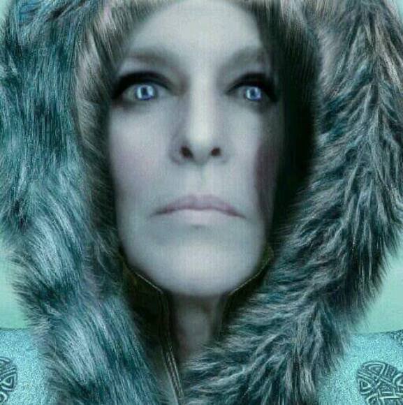 Profile Picture of Kathryn Allenby (@katinthe207) on Poshmark