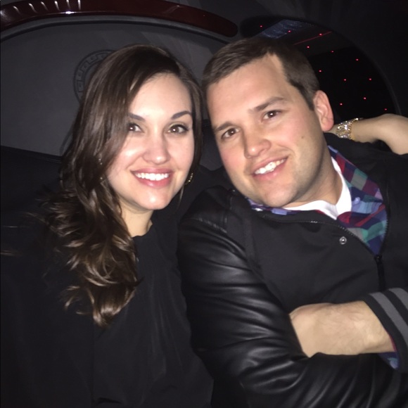 Profile Picture of Jennifer Cramer (@jenacramer) on Poshmark