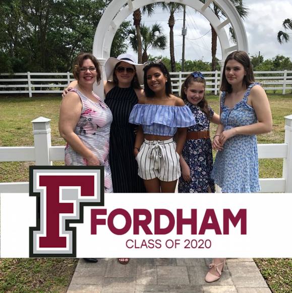 Profile Picture of Vickie Buttress (@victoria0198) on Poshmark