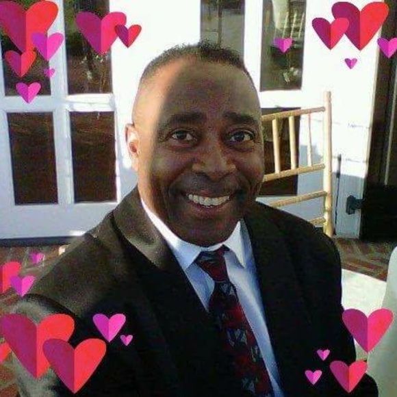 Profile Picture of Albert Taylor (@alberttaylor407) on Poshmark