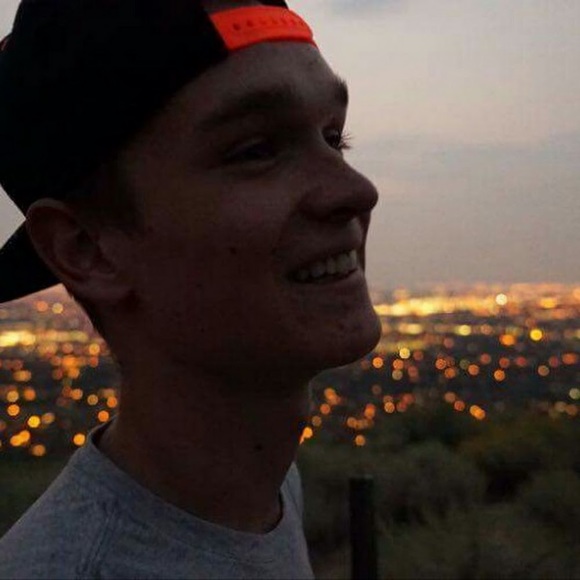 Connor Lindeman - Poshmark Profile Picture of Connor Lindeman (@connorlindeman2) on Poshmark