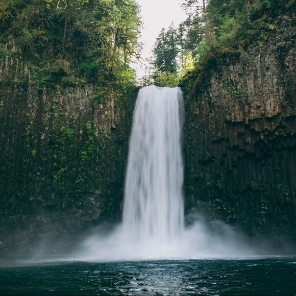 Profile Picture of Alex Kay (@akay_2021) on Poshmark